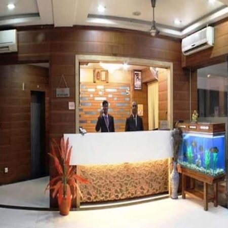 Hotel Puneet International Rāipur Exterior foto