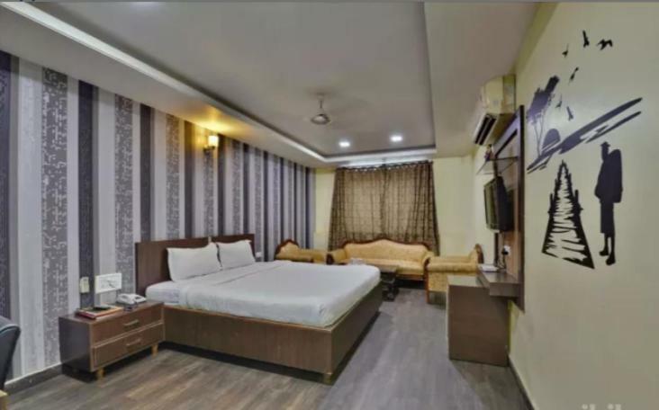 Hotel Puneet International Rāipur Exterior foto
